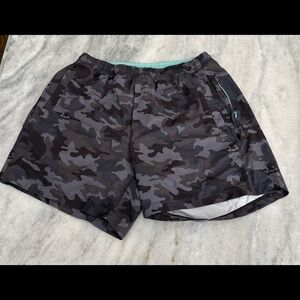 Birddogs camo short Size XL 6” inseam